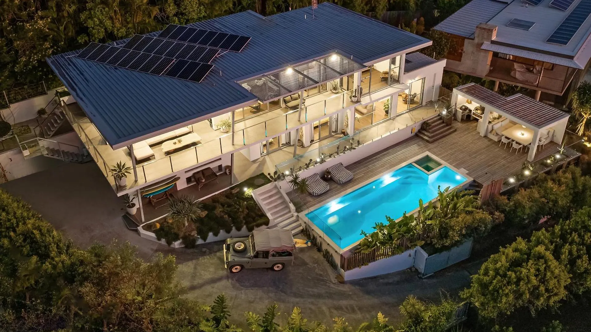 Sanctuary Spaces - Sundowner Byron Bay Australia